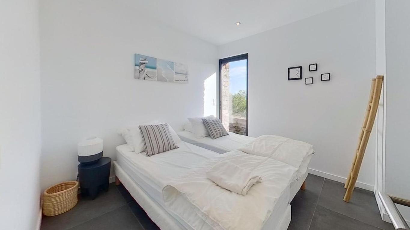 Villa Casa-gaou-benat Splendid Sea View